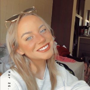 Meet your Posher, Kendall